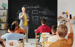 classroom organized by using phomemo label makers