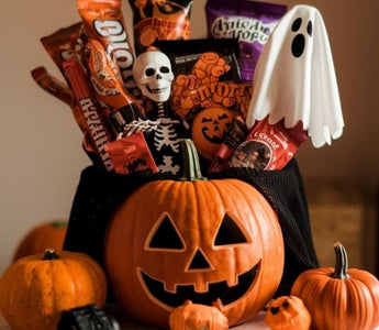 Use phomemo mini portable printer for decorating halloween gift baskets