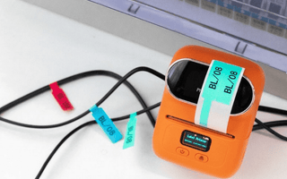 Visualized management of the computer room, M110 pocket printer marks each cable in an orderly manner - Phomemo